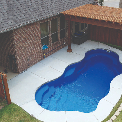 Copano Pools and Spas residential fiberglass pool